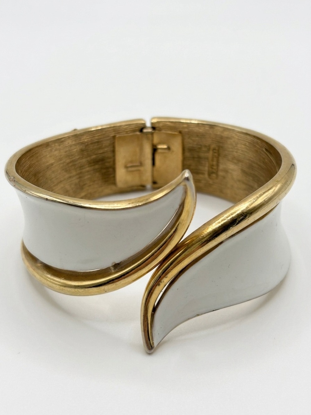 Vintage Crown Trifari Gold-Tone White Enamel Overlapping Hinged Cuff Bracelet